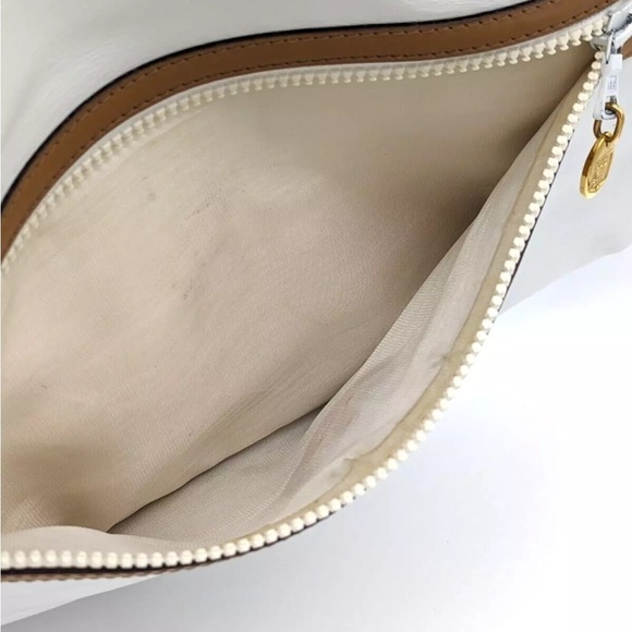 COA Celine White Leather Clutch - Picture 12 of 16
